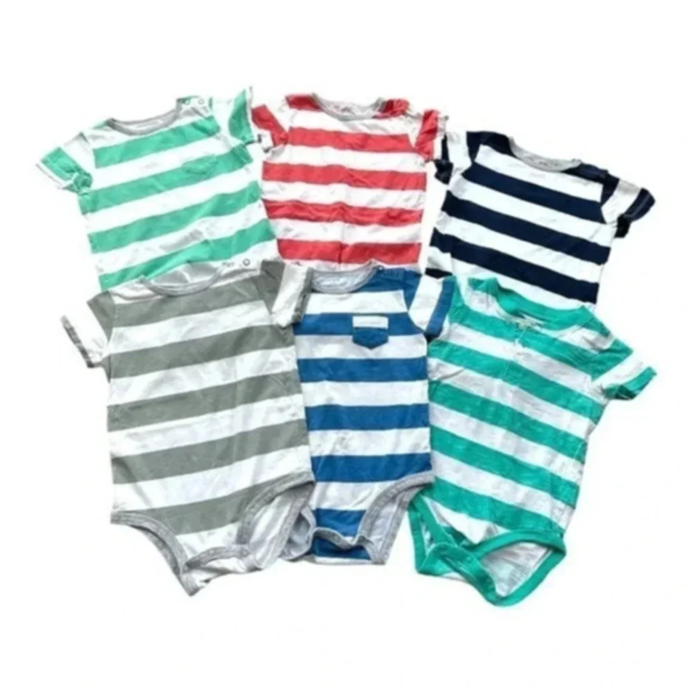 Bundle of 6 short sleeved bodysuit striped size 24 months Excellent condition